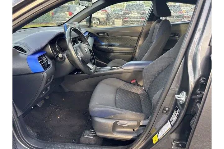 $18838 : Toyota C-HR 2021 LE 4dr Cros image 6