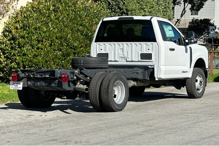 Ford F-350 Super Duty 2024 4 image 5