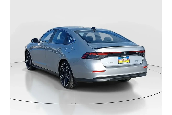 $27880 : Honda Accord Hybrid 2024 Spo image 7