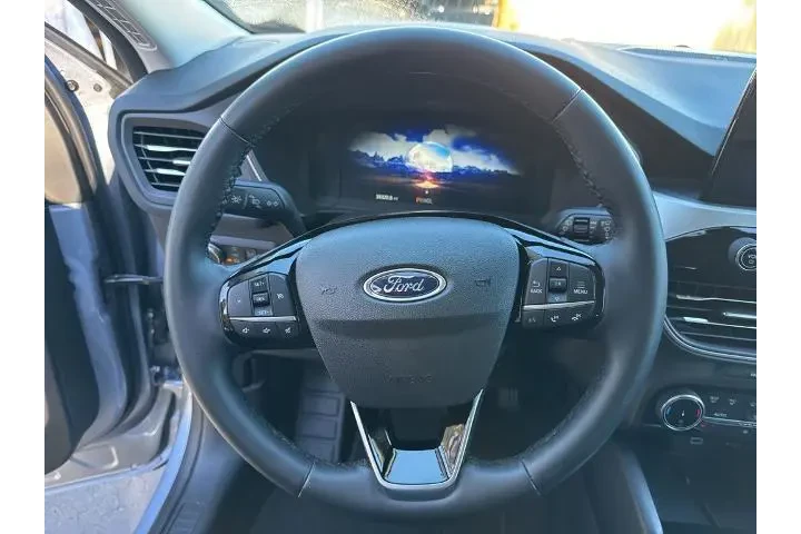 $23327 : Ford Escape Plug-In Hybrid 2 image 10