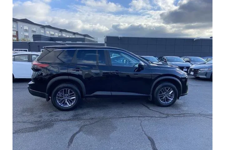 $18087 : Nissan Rogue 2024 AWD S 4dr image 3