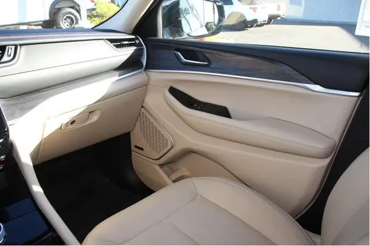 $25145 : Jeep Grand Cherokee L 2021 4 image 8