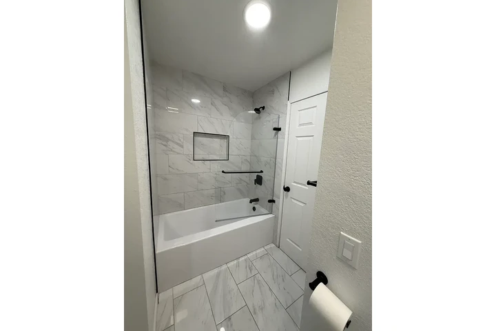 $1180 : Rialto- Listo image 4