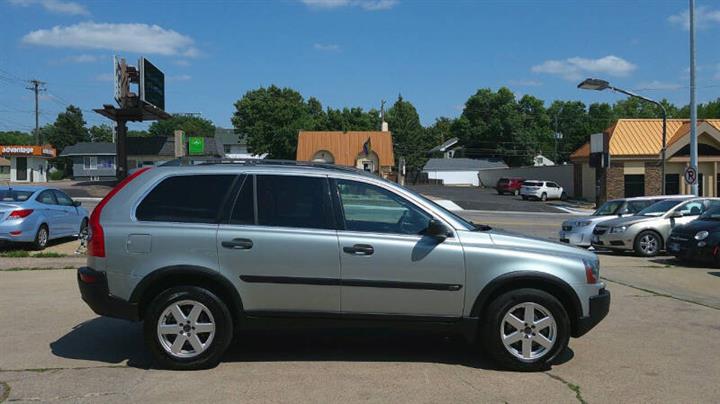 $5999 : 2004 XC90 2.5T image 3