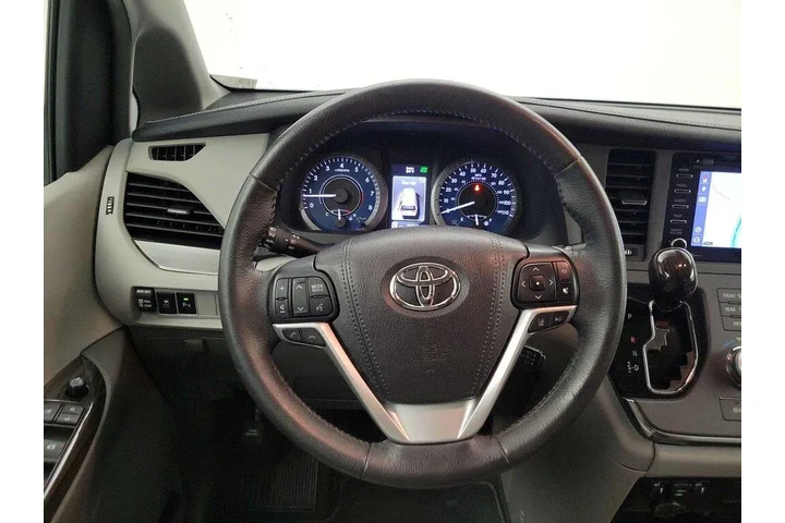 $26998 : Toyota Sienna 2018 XLE 7-Pas image 10