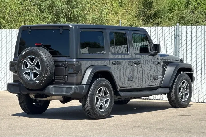 $22997 : Jeep Wrangler Unlimited 2020 image 4