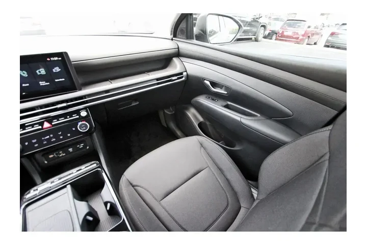 $27780 : Hyundai TUCSON Hybrid 2025 A image 9