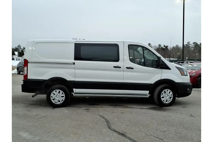 $33897 : Ford Transit 2024 250 3dr LW image 2