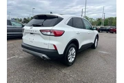 $22251 : Ford Escape 2022 AWD SE 4dr thumbnail