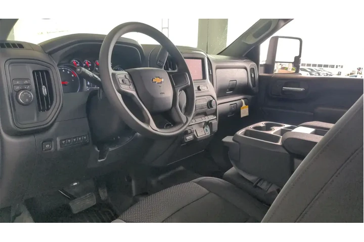 $34945 : Chevrolet Silverado 3500HD 2 image 6