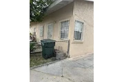 Single story duplex unit avail en Los Angeles