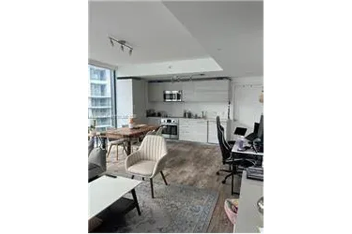 $3800 : Rental property with 1 bedro image 7