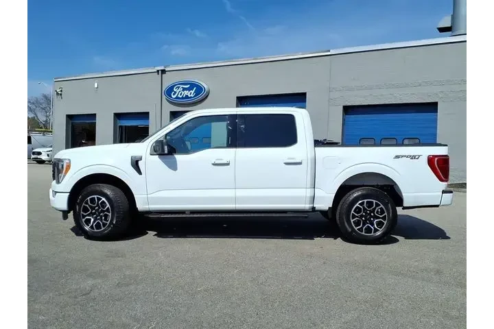 $39833 : Ford F-150 2023 4x4 XLT 4dr image 2