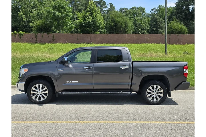 $18000 : 2016 Toyota Tundra LIMITED 4x4 image 1