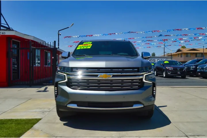 $40995 : Used 2022 Suburban 4WD 4dr Pr image 8