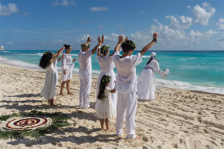 Ceremonia simbólica en Cancún image 3