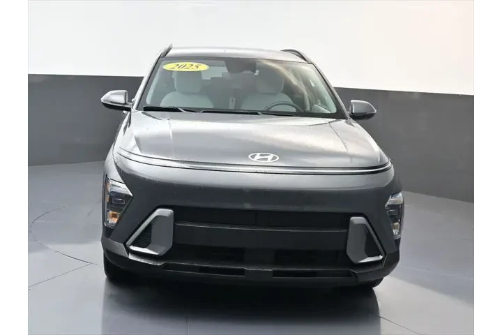 $21887 : Hyundai KONA 2025 SEL 4dr Cr image 9