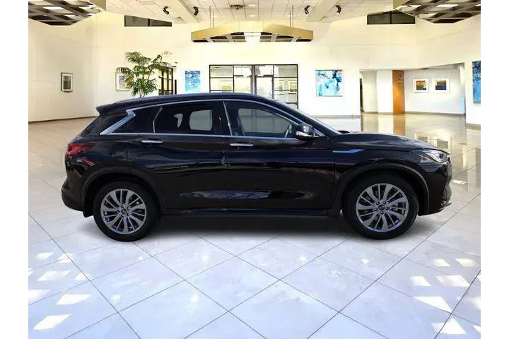 $37890 : INFINITI QX50 2025 AWD Luxe image 8