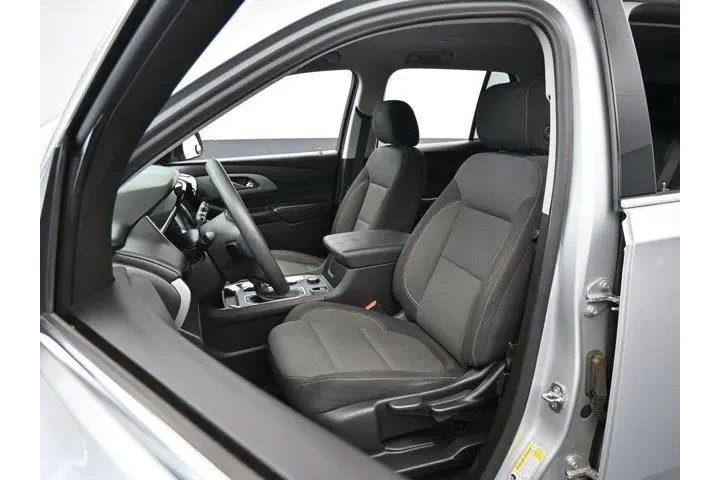 $18050 : Chevrolet Traverse 2021 LS 4 image 10