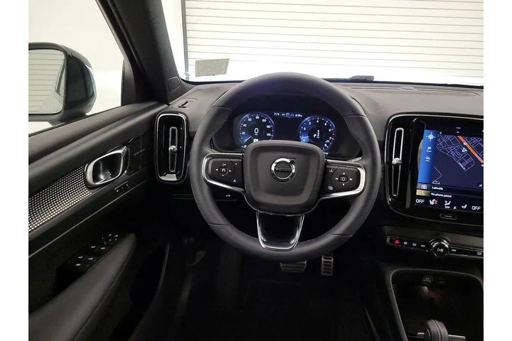 $28998 : Volvo XC40 2022 AWD T5 R-Des image 10