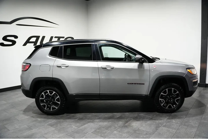 $15999 : 2019 Compass Trailhawk image 7