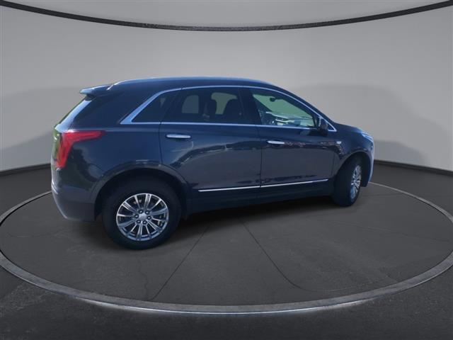 $24600 : PRE-OWNED 2018 CADILLAC XT5 L image 9