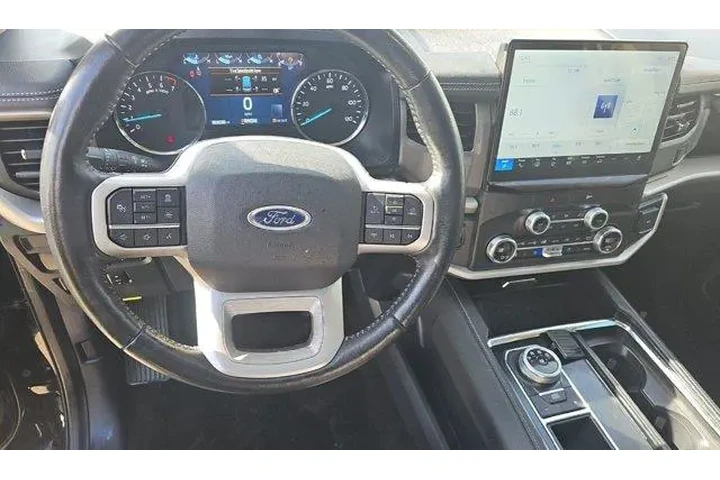 $21991 : Ford Expedition 2022 4x2 XLT image 8