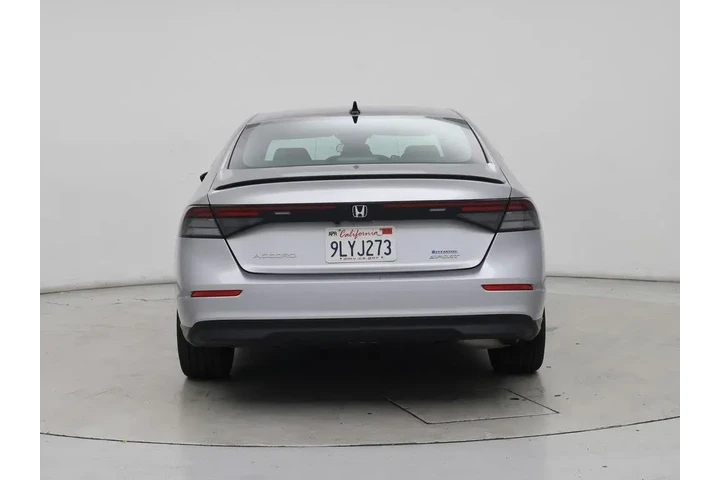 $31998 : Honda Accord Hybrid 2024 Spo image 6