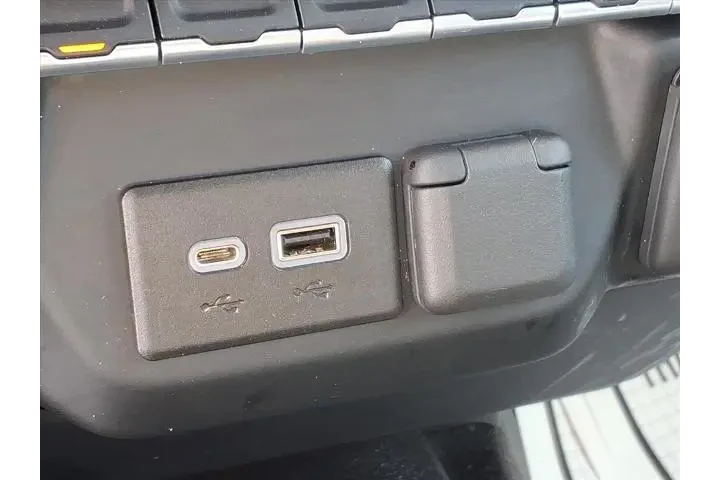 $27988 : Chevrolet Silverado 1500 Lim image 6