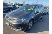 Chrysler Pacifica Hybrid 201 en Sacramento