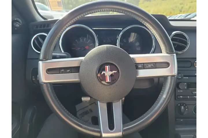 $18995 : Ford Mustang 2006 GT Premium image 6