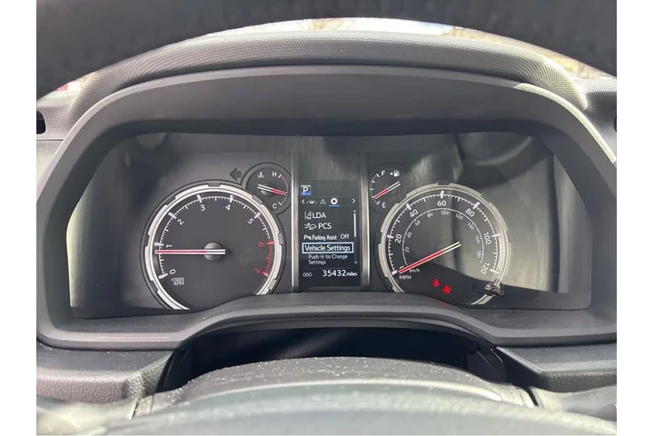 $40000 : Gold Certified2020 4 RUNNER image 5