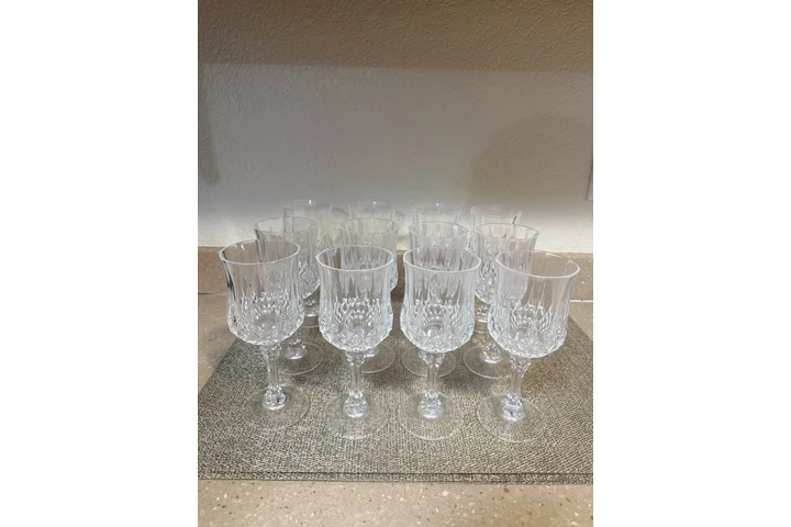 $40 : Crystal Wine Glass Set image 2