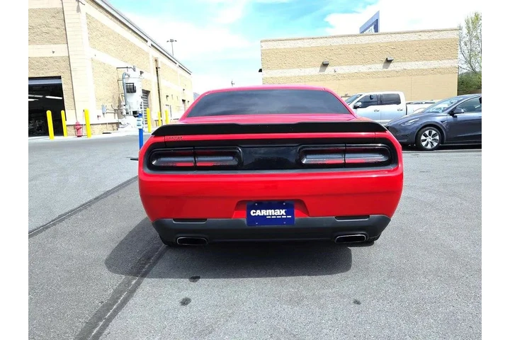 $15998 : Dodge Challenger 2016 SXT 2d image 6
