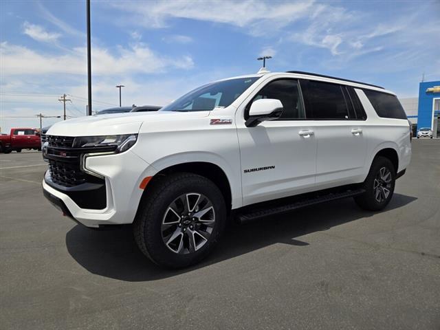 $81845 : New 2024 Suburban Z71 image 2