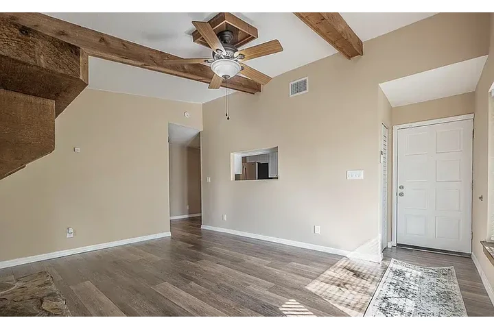 $1350 : HOUSE FOR RENT IN TAMPA FL image 5