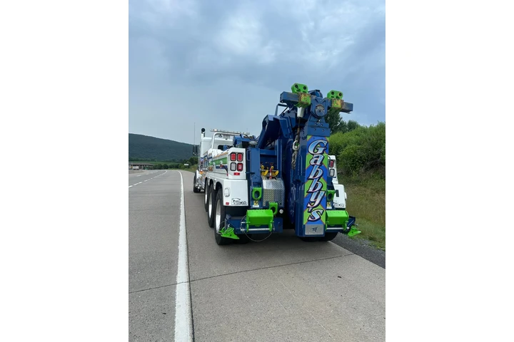 🔥 HEAVY DUTY TOWING image 5