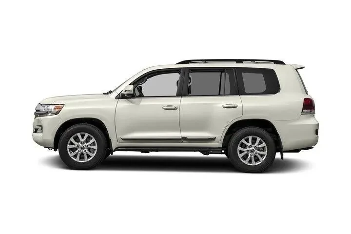 $52989 : Silver Certified2017 Land Cru image 3