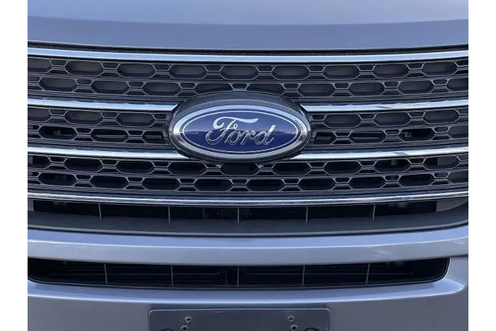 $30990 : Ford Explorer 2023 AWD XLT 4 image 8