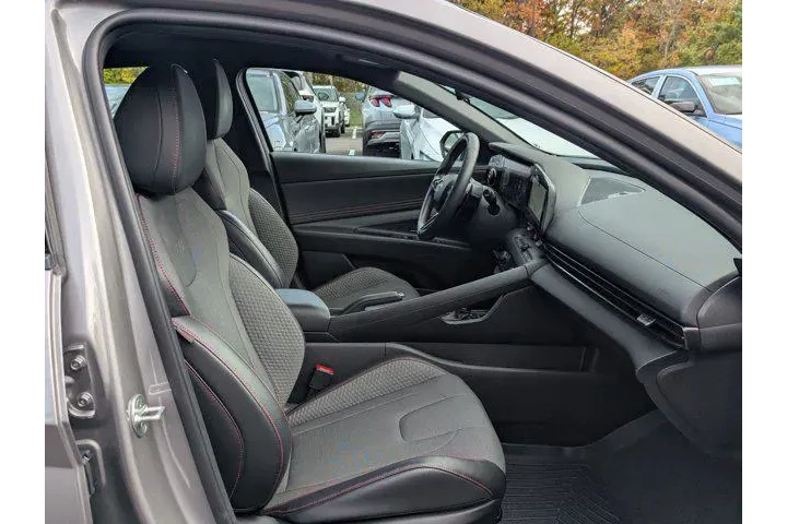 $22544 : Hyundai ELANTRA 2023 N Line image 9