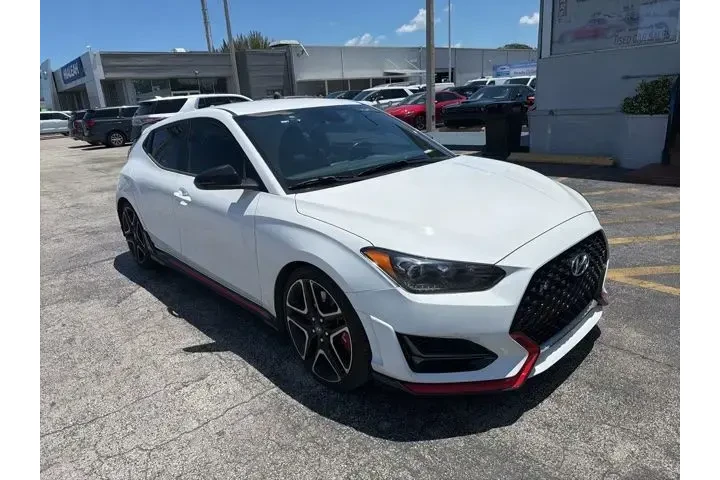 $22990 : Hyundai VELOSTER N 2022 3dr image 3