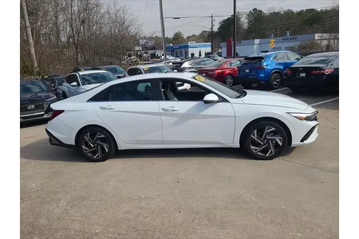 $23993 : Hyundai ELANTRA Hybrid 2025 image 4