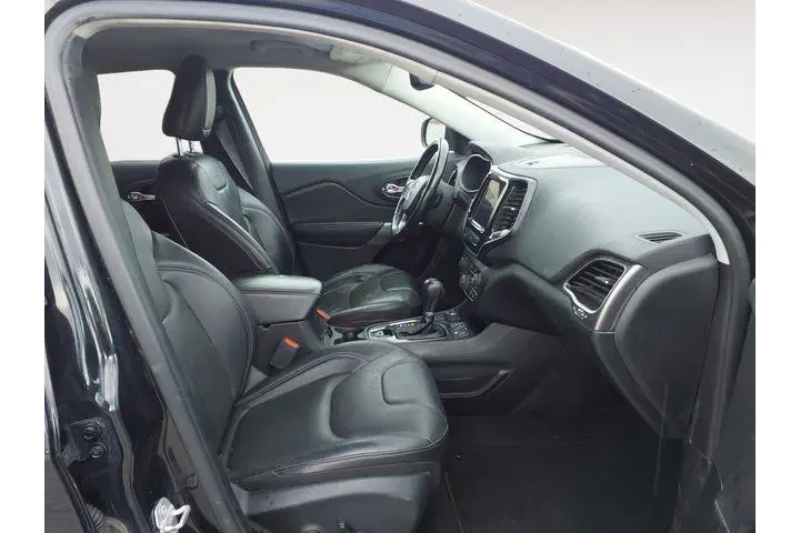 $15561 : Jeep Cherokee 2019 4x4 High image 9