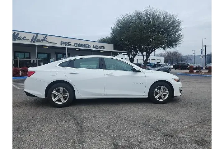 $20595 : Chevrolet Malibu 2024 LS Fle image 2