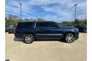 $27757 : Cadillac Escalade ESV 2018 P thumbnail