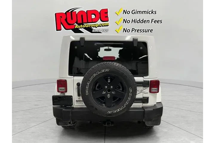 $15671 : Jeep Wrangler Unlimited 2015 image 4