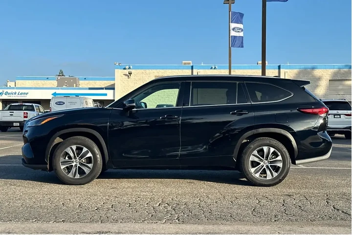 $24604 : Toyota Highlander 2021 XLE 4 image 5