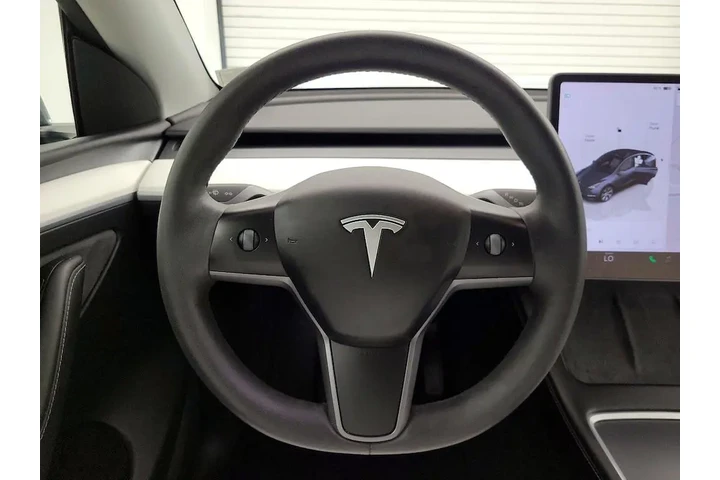 $36998 : Tesla Model Y 2023 AWD Long image 10