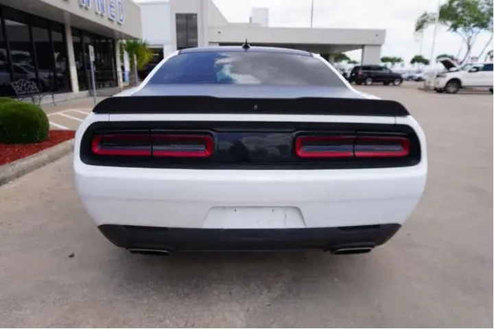 $39775 : Dodge Challenger 2021 R/T Sc image 5