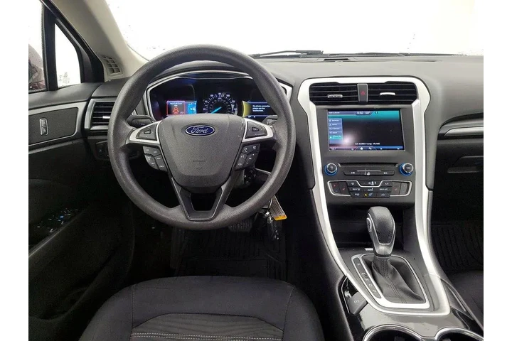 $13599 : Ford Fusion 2016 SE 4dr Seda image 10